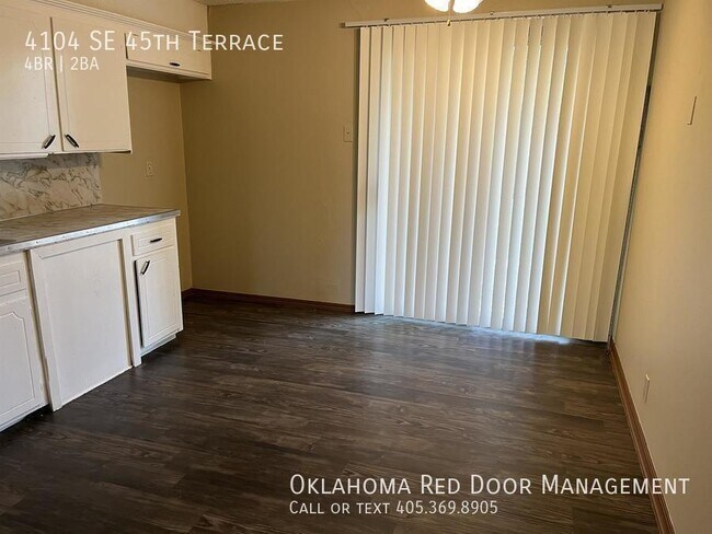 Foto del edificio - 4104 SE 45th Terrace