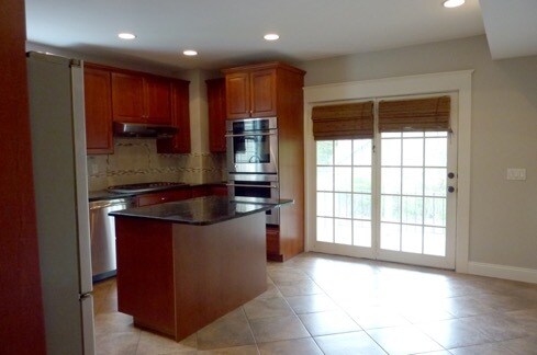 Puerta de patio a terraza privada - 242 Bedford Rd