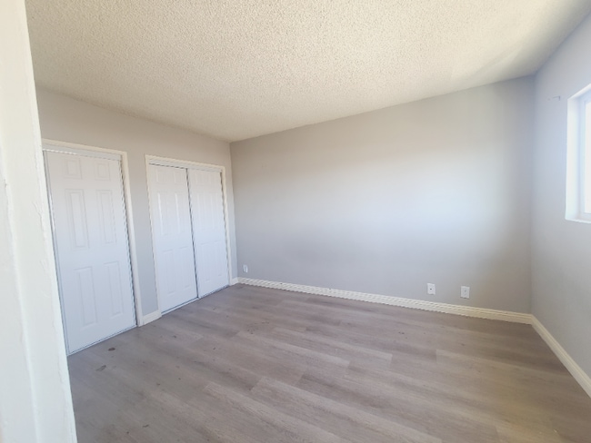 Building Photo - 8720 Orion Ave