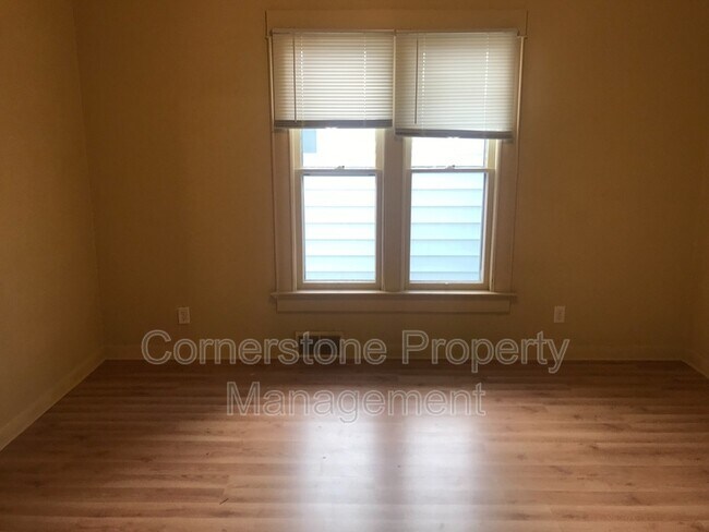 Foto del edificio - 1310 3rd Ave N