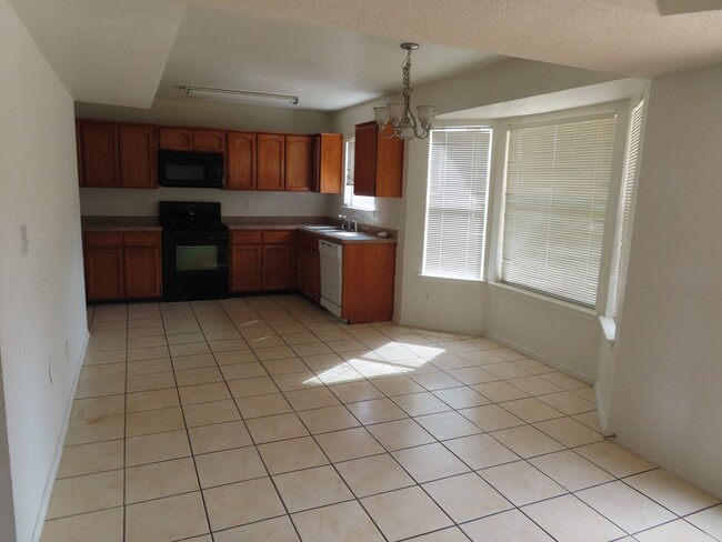 Building Photo - 12860 TIERRA LINCE