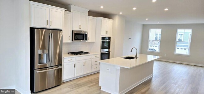 Building Photo - 24148 Thurso Sq
