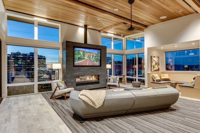 Building Photo - Sitka