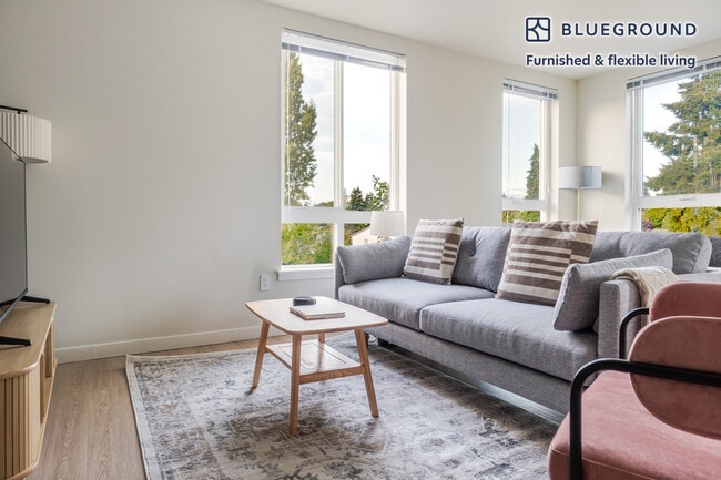 Building Photo - 18004 Midvale Ave N