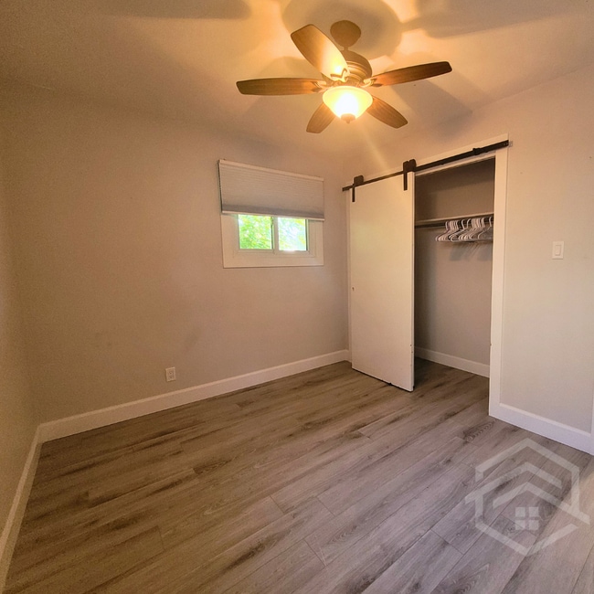 Building Photo - 3-Bedroom House in Tillsonburg!!