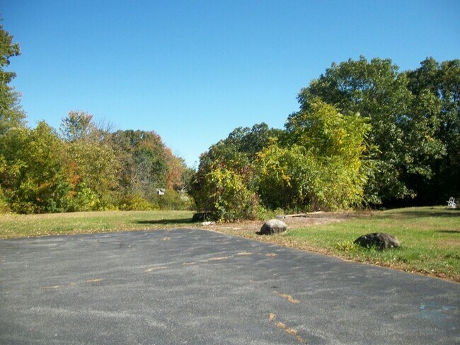 Building Photo - 70 Gorham St