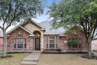 Building Photo - 1217 Whitecreek Dr