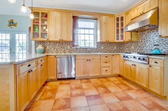 Foto del edificio - 725 Jacobs Ln