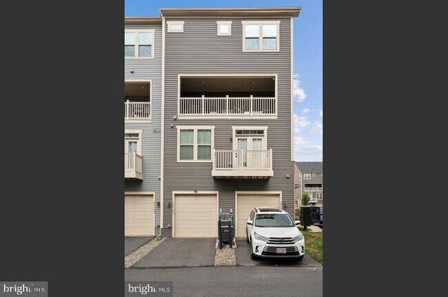 Foto del edificio - 24745 Monk Meadows Terrace