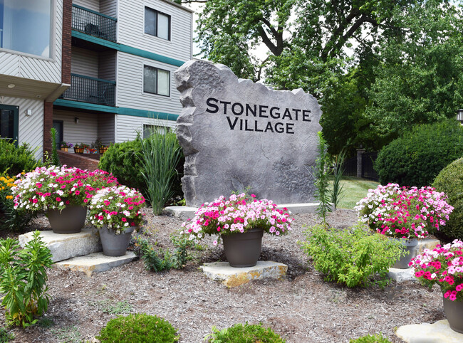 Building Photo - Stonegate Village by Royse + Brinkmeyer