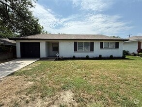 Building Photo - 822 Curtis Dr