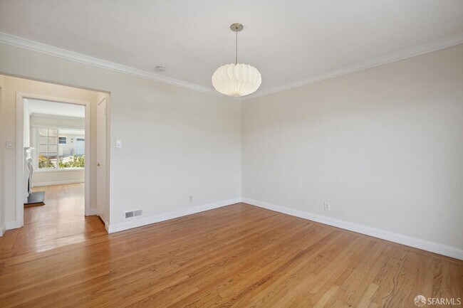 Foto del edificio - 825 Rolph St