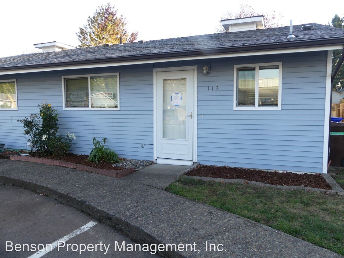 Primary Photo - 110-162 NW 15th St