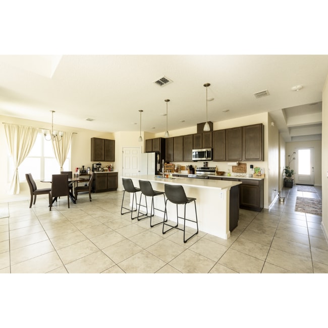 Foto del edificio - 2185 Kylar Dr