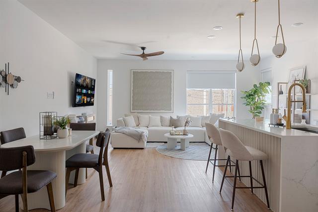 Foto del edificio - 167 S Prairie Ave