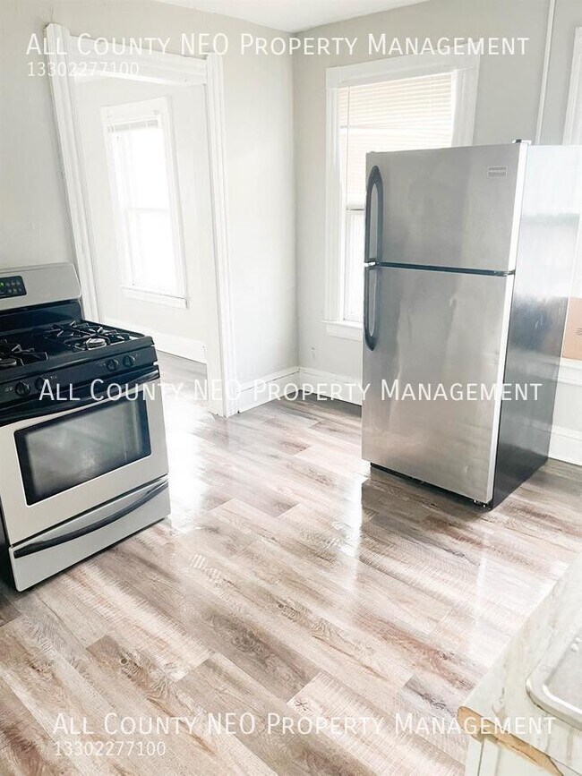Foto del edificio - Gorgeous 1-bedroom, 1-bathroom apt. in Lak...