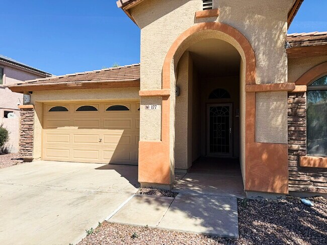 Foto del edificio - Beautiful Goodyear Home in Centerra – Spacious, Stylish & Move-In Ready!