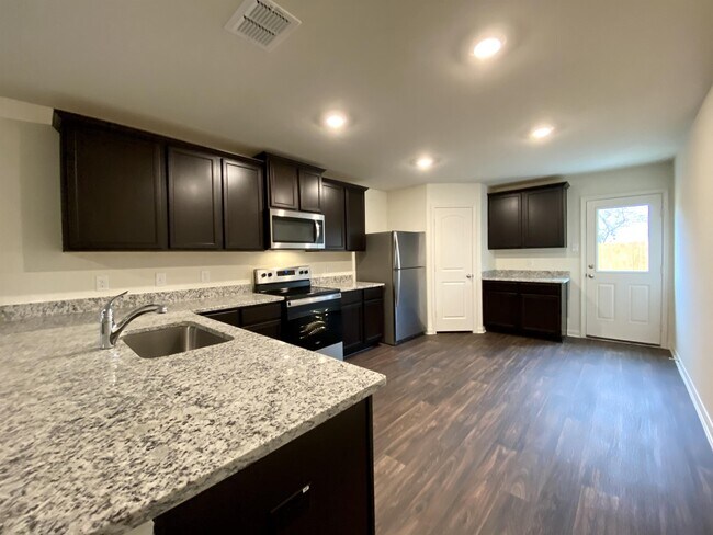 Building Photo - 3969 Northaven Trail