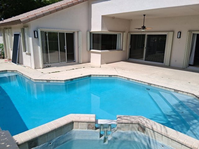 Building Photo - 4863 Chardonnay Dr