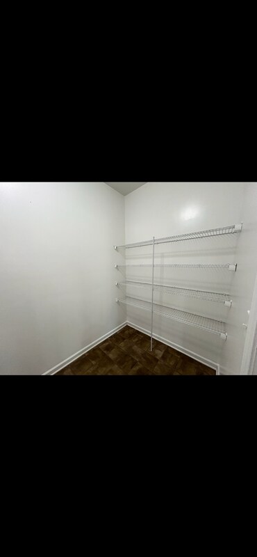 Foto del edificio - 897 Westlawn Dr