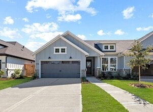 Building Photo - 10114 Native Grove Dr