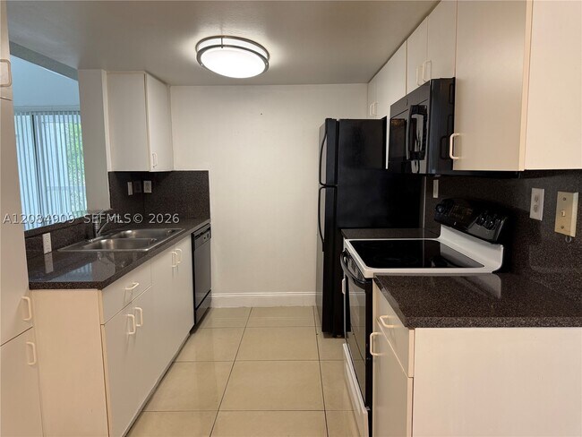 Building Photo - 4639 NW 97th Ct
