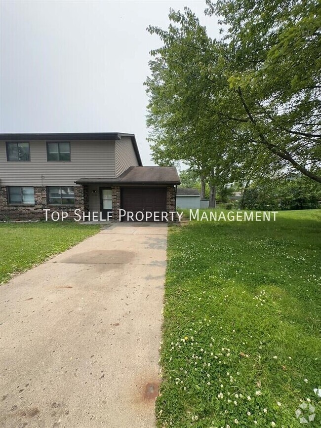 Building Photo - 4209 E Ovid Ave