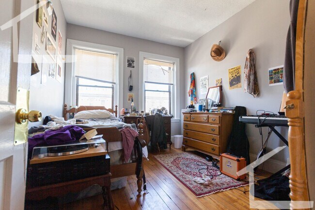 Foto del edificio - 16 Glenville Ave