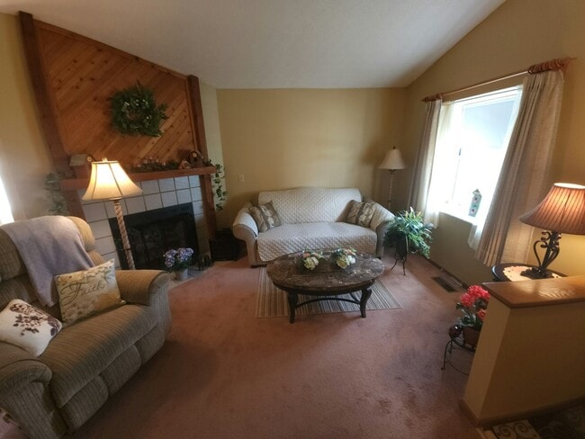 Building Photo - 6997 Wigwam Way