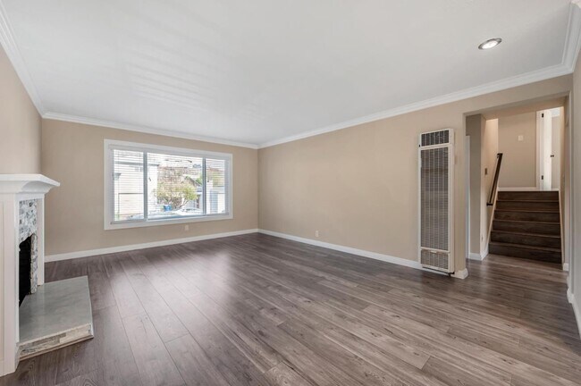 Building Photo - 129 Buxton Ave