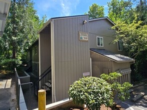 Building Photo - 2680 SW 87th Ave
