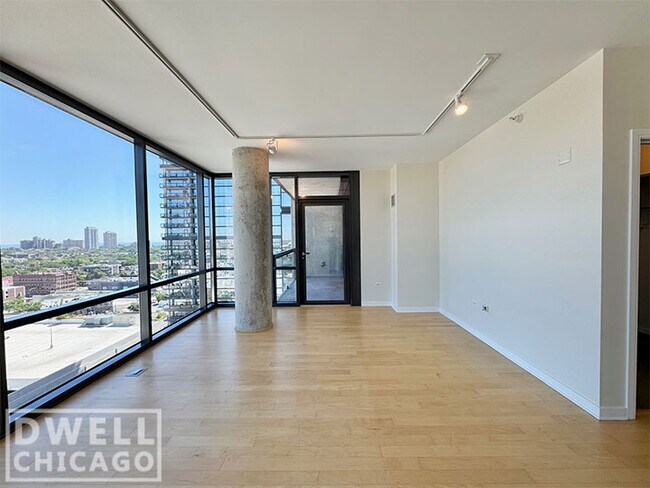 Foto del edificio - 860 W Blackhawk St