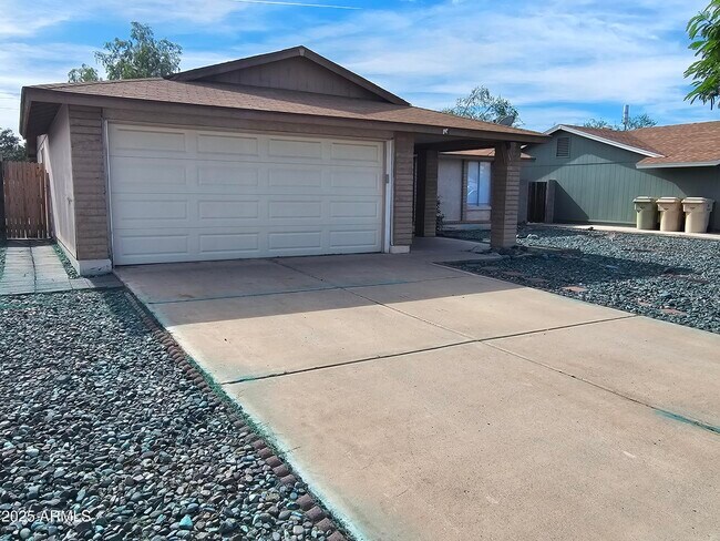 Foto del edificio - 6231 W Zoe Ella Way