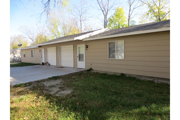 Building Photo - 2929 W Elm St