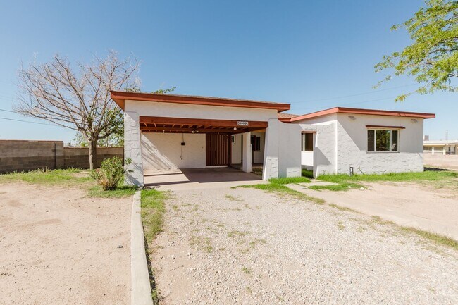 Foto del edificio - 3 Bedroom 2 Bathroom