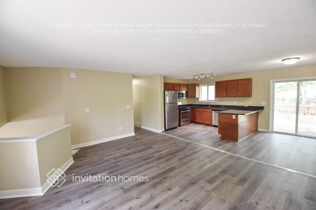 Foto del edificio - 8295 Janero Ave S