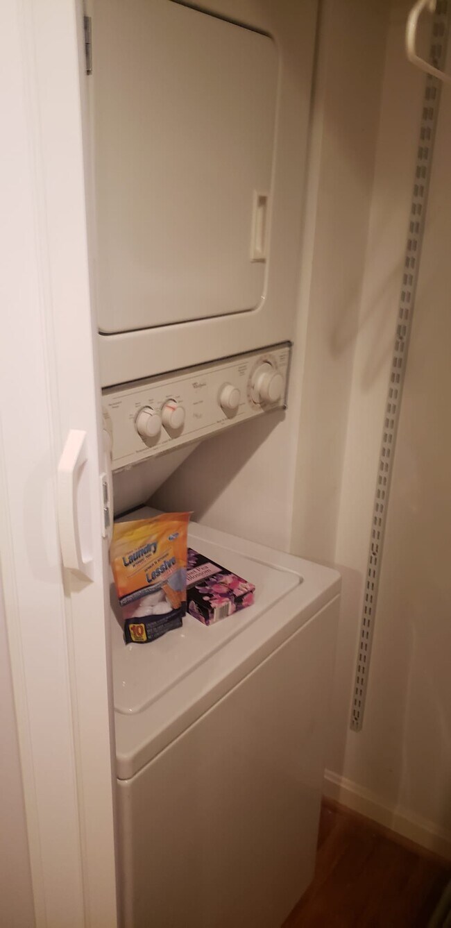 Washer and dryer - 310 Folcroft St