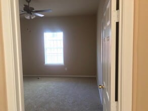 Building Photo - 7605 Cousteau Dr