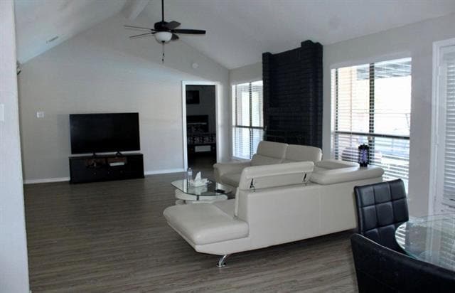 Foto del edificio - 808 Bridgewater Ln