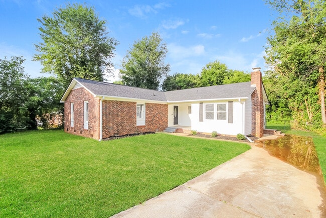 Building Photo - 126 Saturn Ln