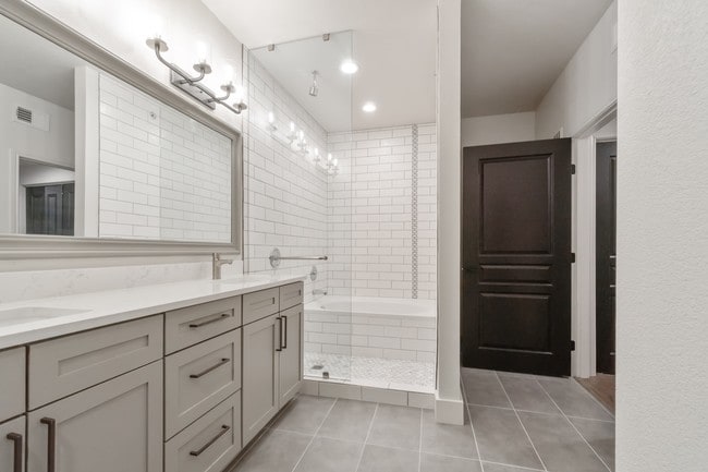 Building Photo - St. James