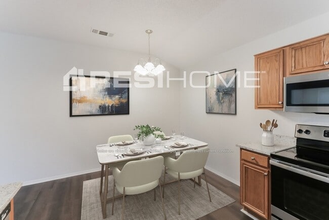 Photo - 10427 Blackjack Oaks Dr (Dallas, TX) House