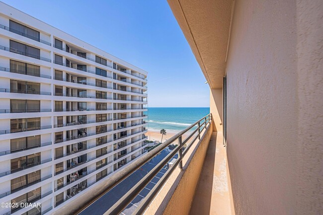 Photo - 3023 S Atlantic Ave Apartment