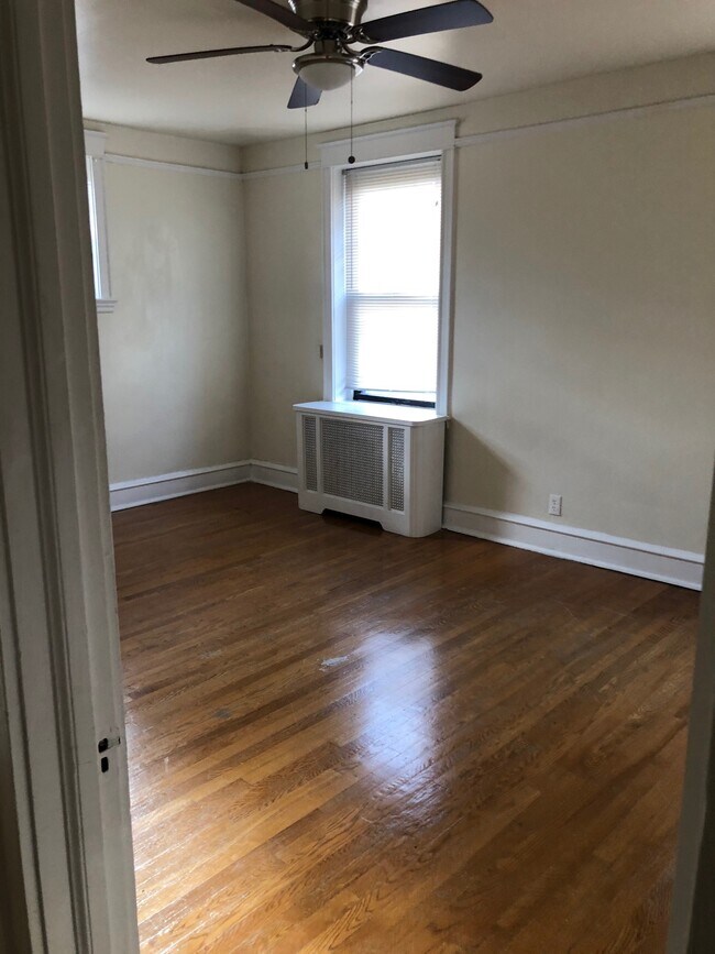 The Residences at Marchwood Apartments Philadelphia, PA