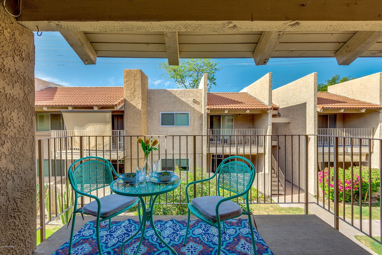 5525 Thomas Rd Unit D6, Phoenix, AZ 85018 Apartment for Rent in