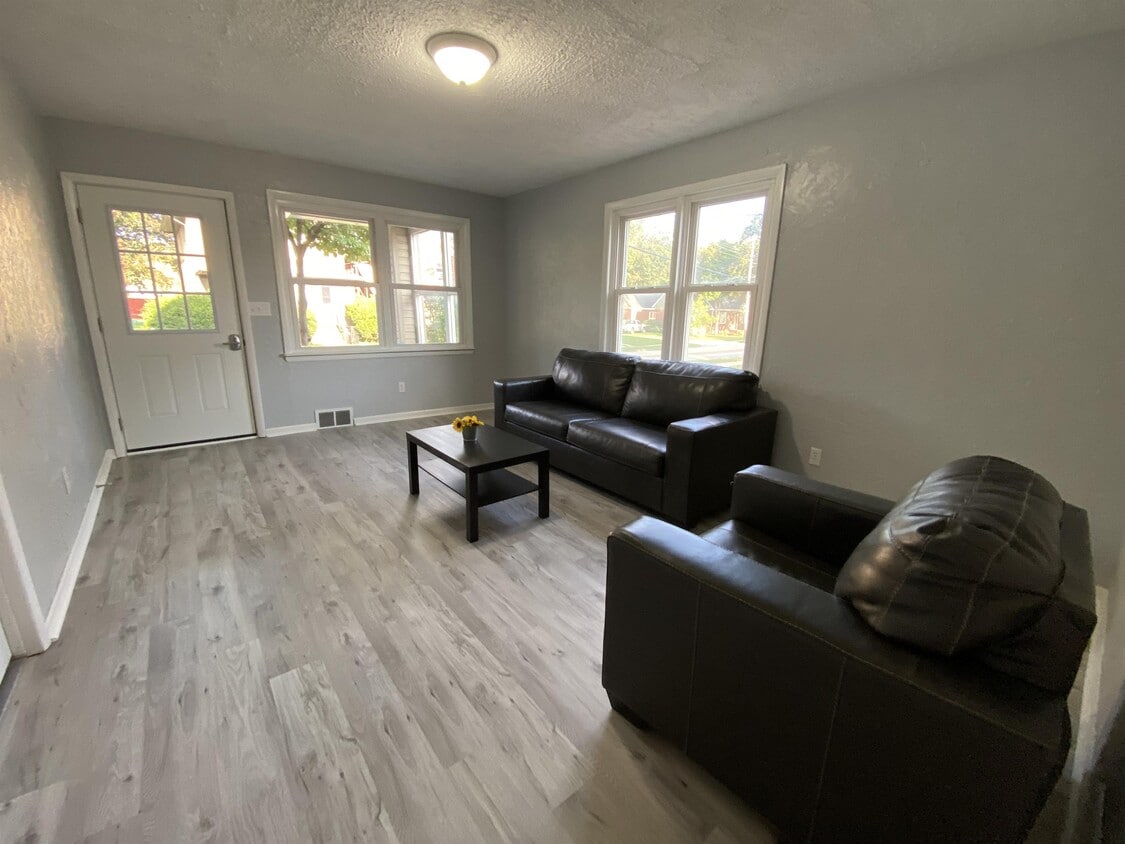 424 S 6th St Unit 1, Indiana, PA 15701 Room for Rent in Indiana, PA