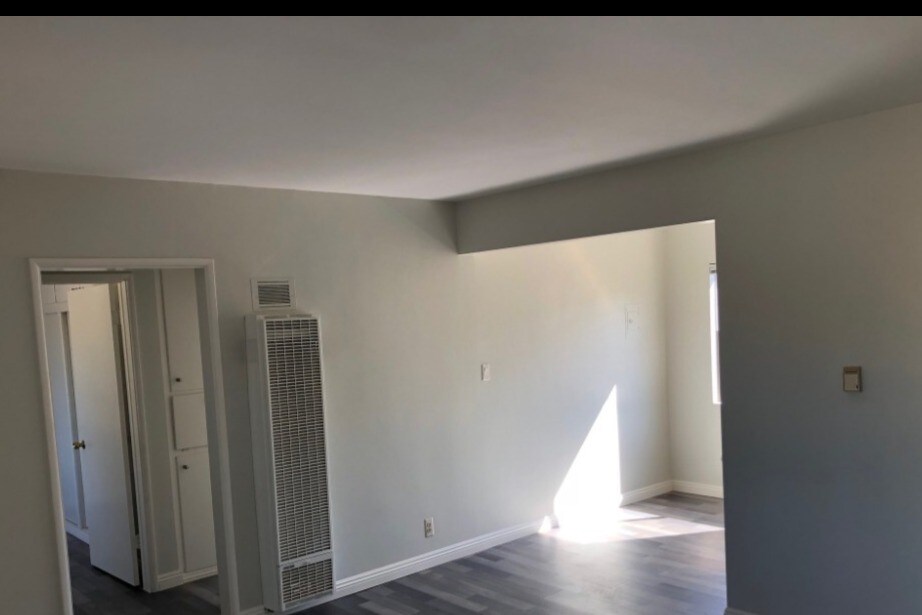 Living Room - 410 W Alameda Ave