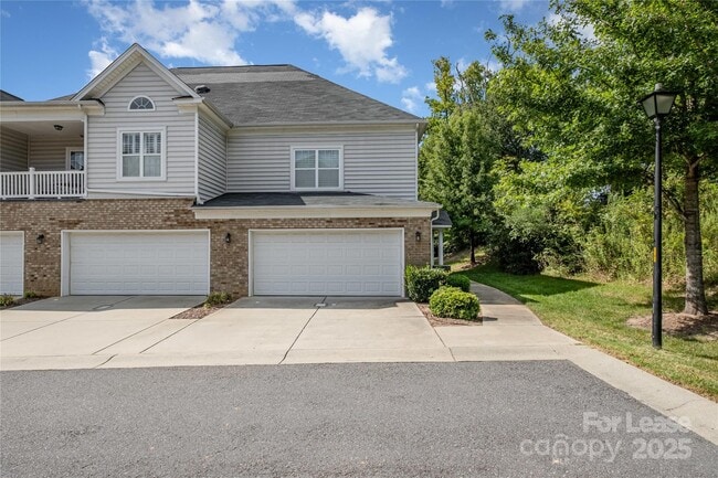 Building Photo - 14506 Crociani Dr