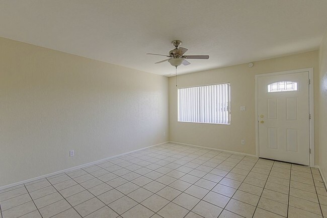 Building Photo - North PHX - Fabulous 4bd/3ba with POOL  SPA