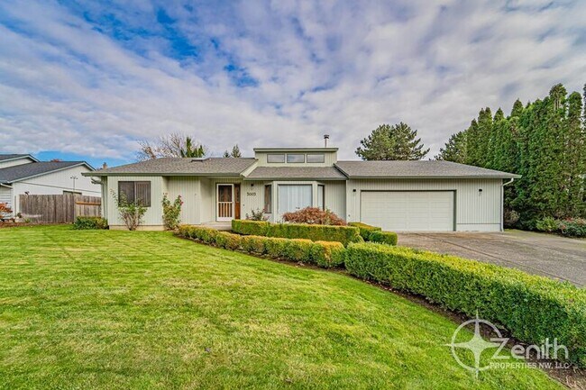 Building Photo - 3003 SE 149th Ct